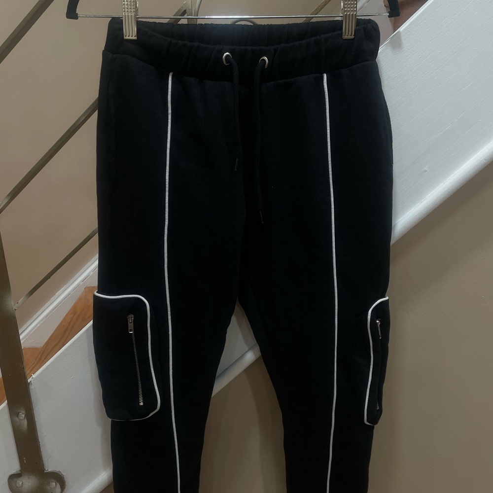 Black “Boohoo” Sweatpants! Size 8